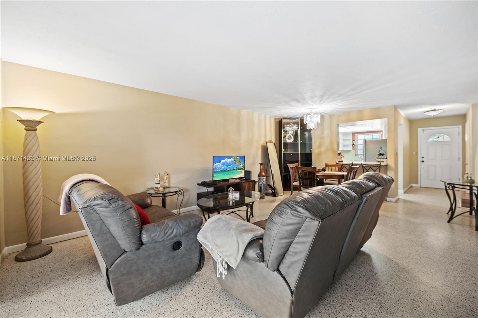 7445 West 16th Avenue Hialeah, FL 33014 - Photo 9 of 30