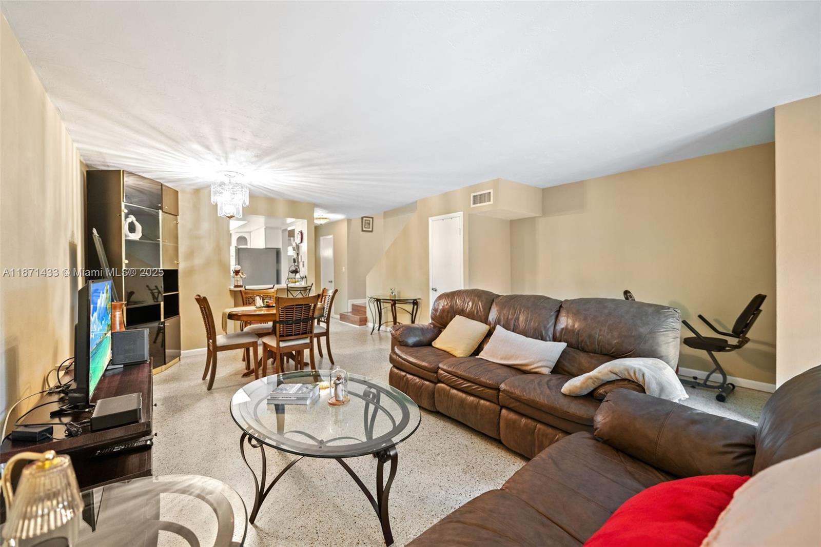 7445 West 16th Avenue Hialeah, FL 33014 - Photo 10 of 30