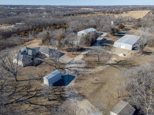 $750,000 | 2660 Northeast Kaw Valley School Road, Unit 2520 NE KAW VALLEY SCHOO, Topeka, KS 66617