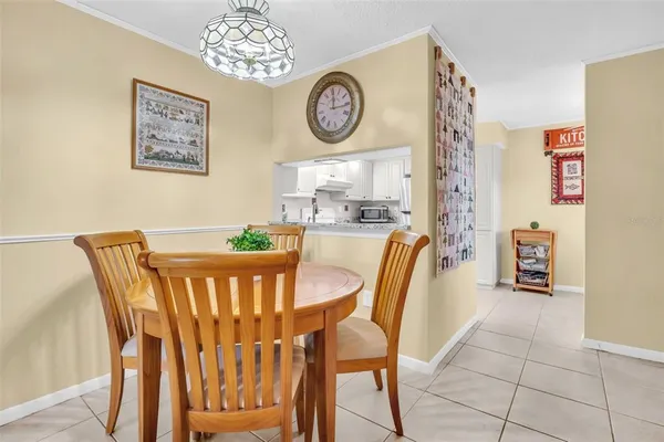 $215,000 | 2700 Nebraska Avenue, Unit 5205, Palm Harbor, FL 34684