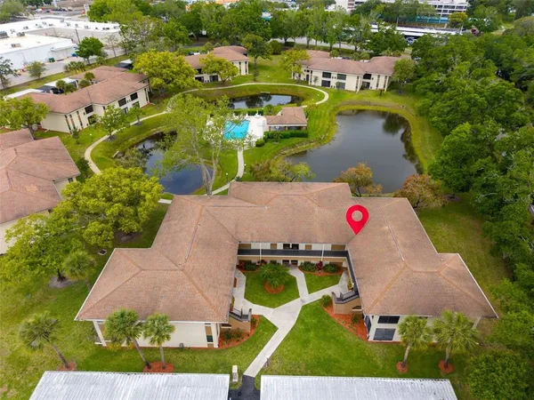 $215,000 | 2700 Nebraska Avenue, Unit 5205, Palm Harbor, FL 34684
