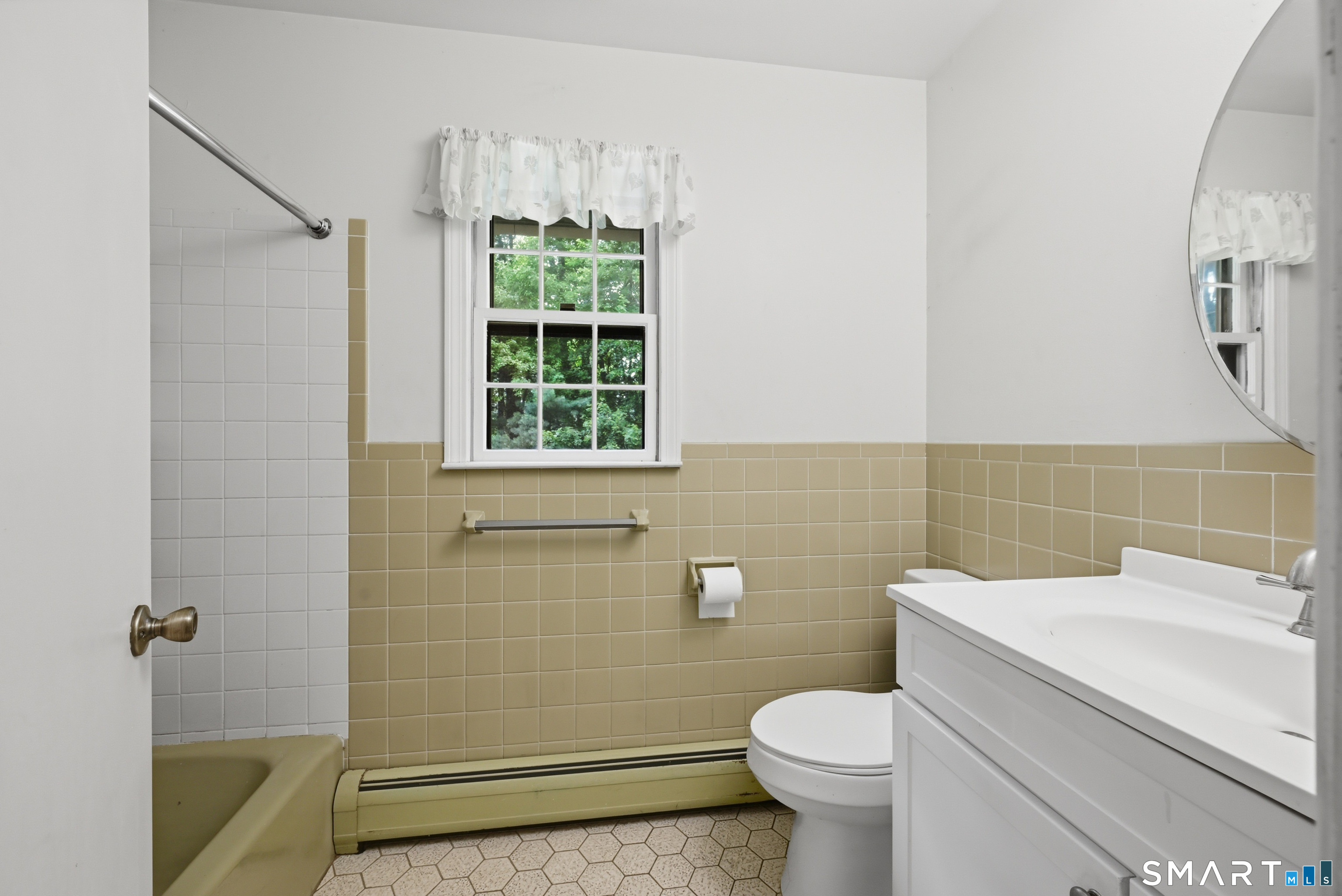 22 Ridge Road Newtown, CT 06470 - Photo 17 of 32