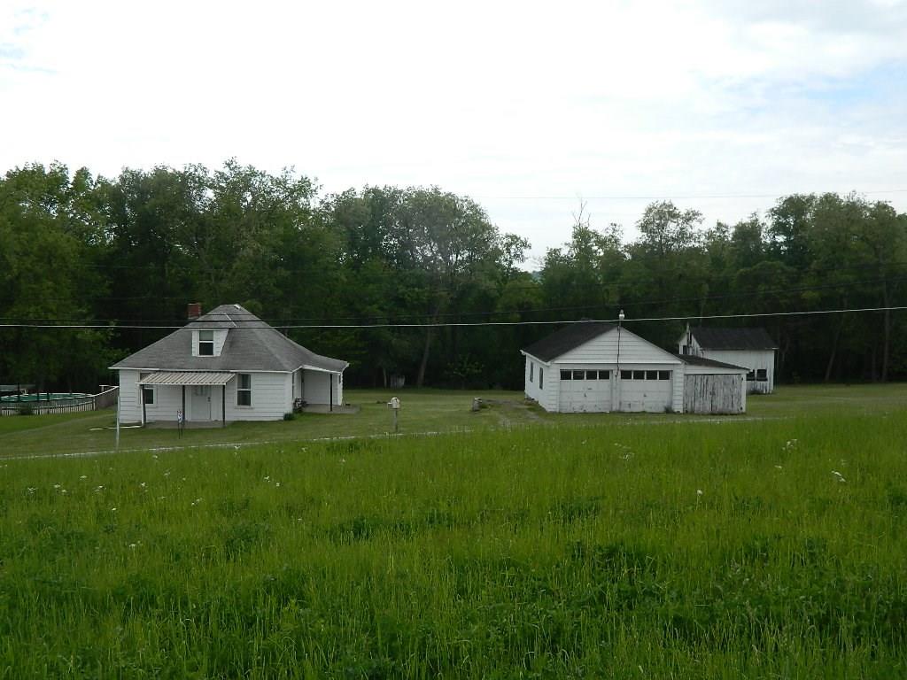 443 Fort Cherry Road Hickory, PA 15340 - Photo 1 of 7