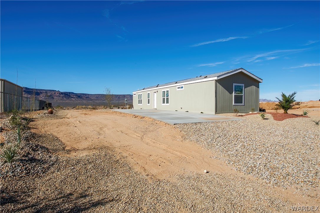 10755 South Paradise Trails Road Yucca, AZ 86438 - Photo 3 of 32 Gallery Image 3