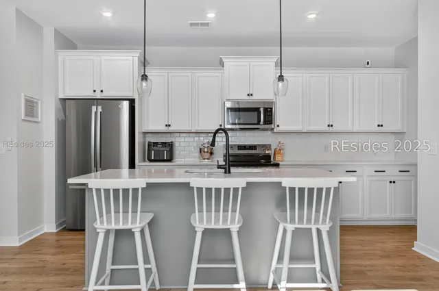 $499,000 | 254 Lockwood Drive, Bluffton, SC 29910