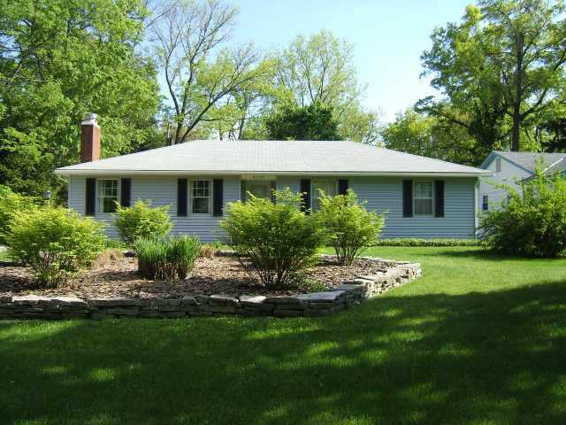 2729 Minerva Lake Road Columbus, OH 43231 - Photo 1 of 5 Gallery Image 1