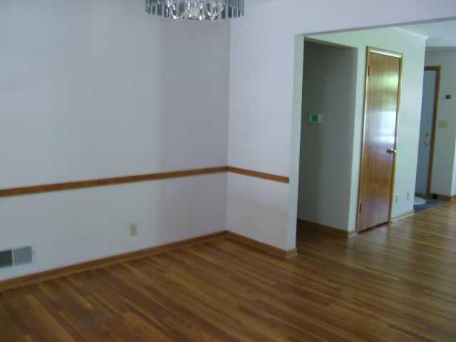 2729 Minerva Lake Road Columbus, OH 43231 - Photo 5 of 5 Gallery Image 5