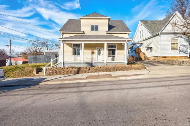 $189,500 | 922 Washington Street, Tell City, IN 47586