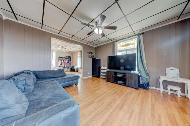 $189,500 | 922 Washington Street, Tell City, IN 47586