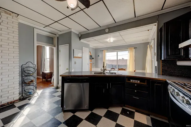 $189,500 | 922 Washington Street, Tell City, IN 47586