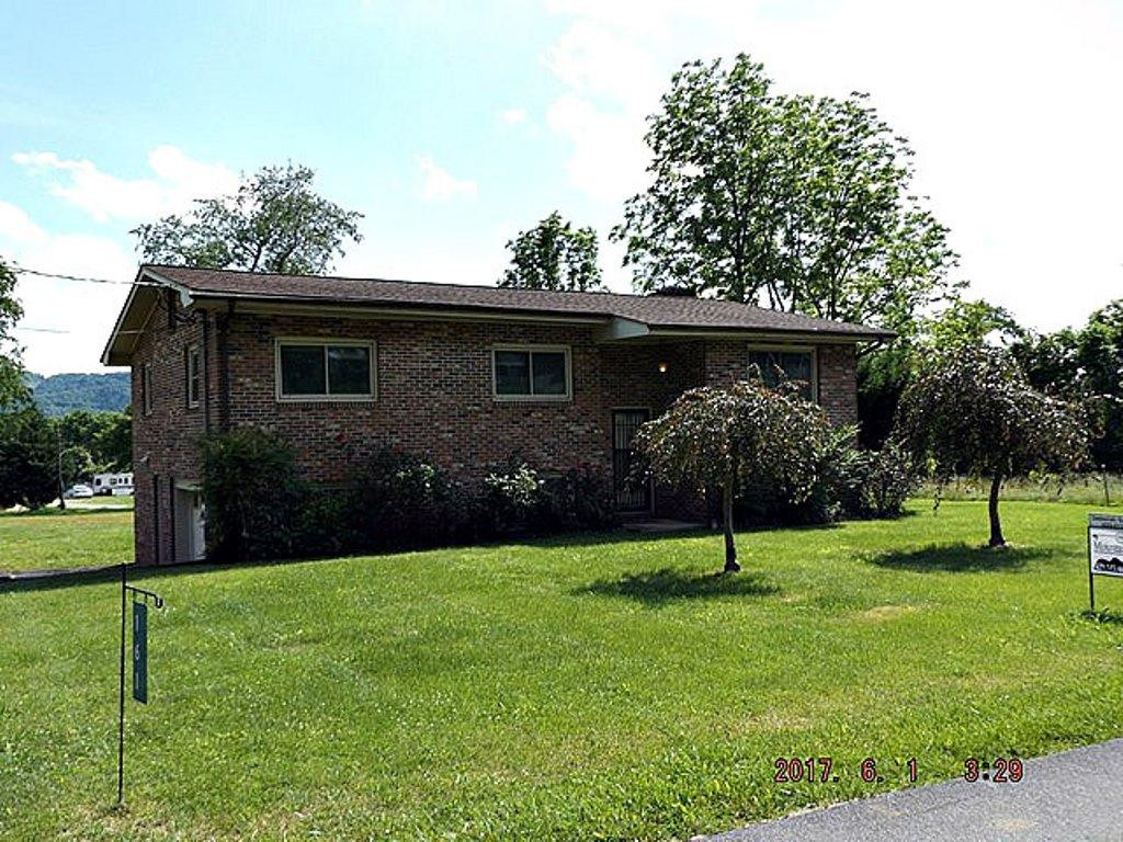 161 George Bowers Road Elizabethton, TN 37643 - Photo 1 of 18 Front View