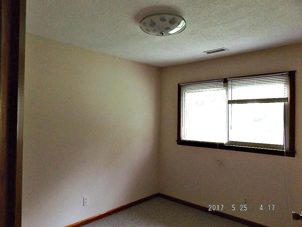 161 George Bowers Road Elizabethton, TN 37643 - Photo 10 of 18 Bedroom 3