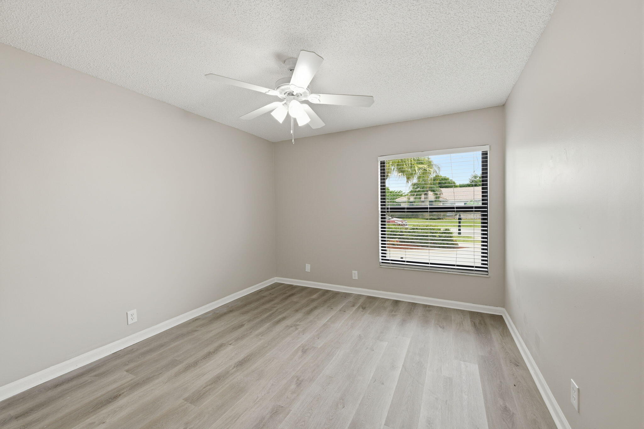 21074 Shady Vista Lane Boca Raton, FL 33428 - Photo 19 of 34 ListerPros_017