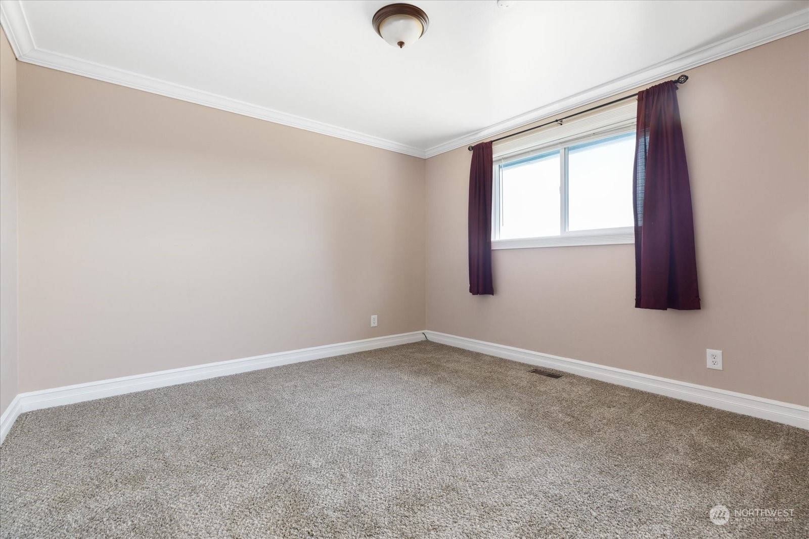 1319 Swantown Road Oak Harbor, WA 98277 - Photo 12 of 26 Gallery Image 12