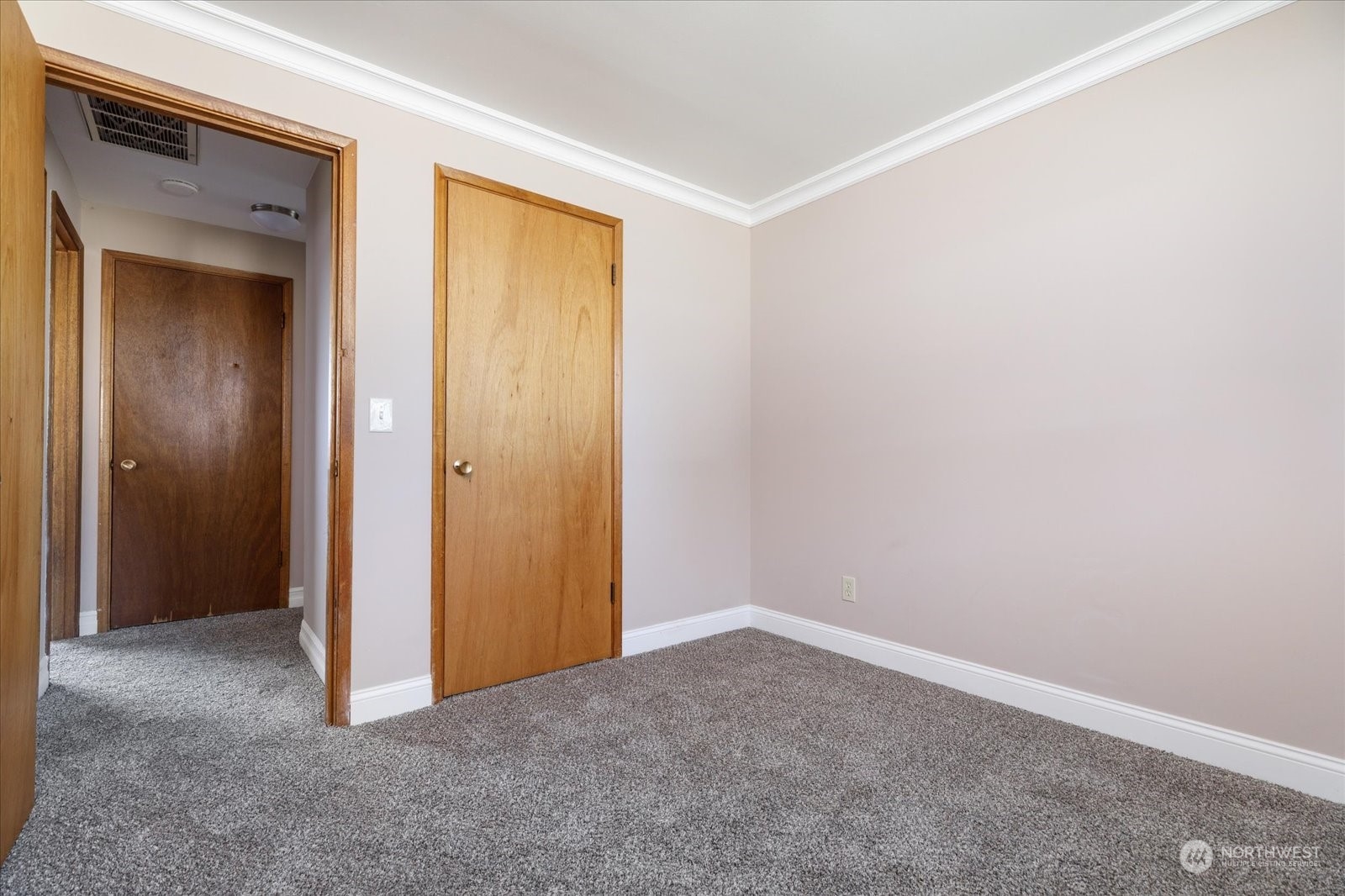 1319 Swantown Road Oak Harbor, WA 98277 - Photo 15 of 26 Gallery Image 15