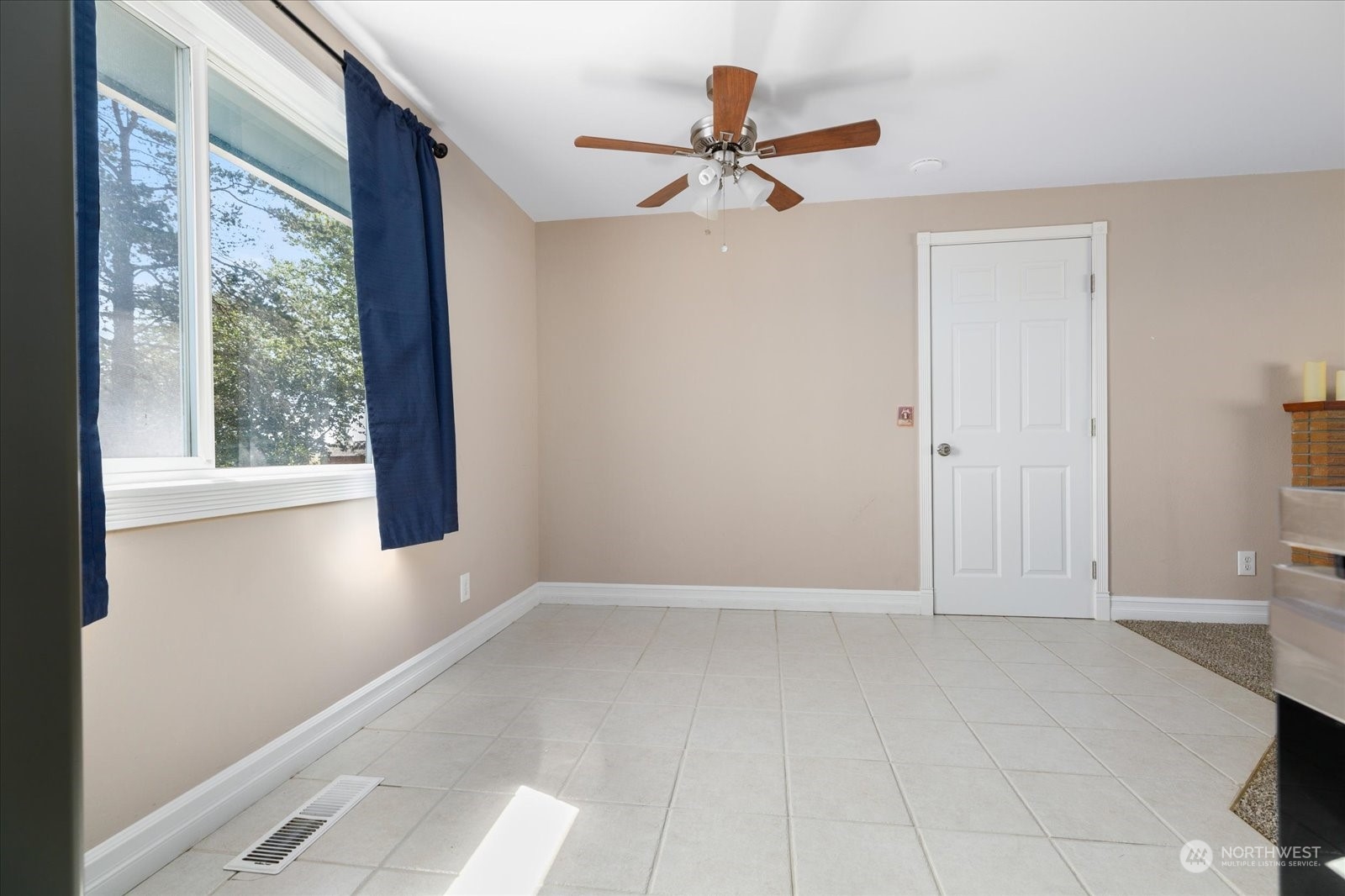 1319 Swantown Road Oak Harbor, WA 98277 - Photo 18 of 26 Gallery Image 18