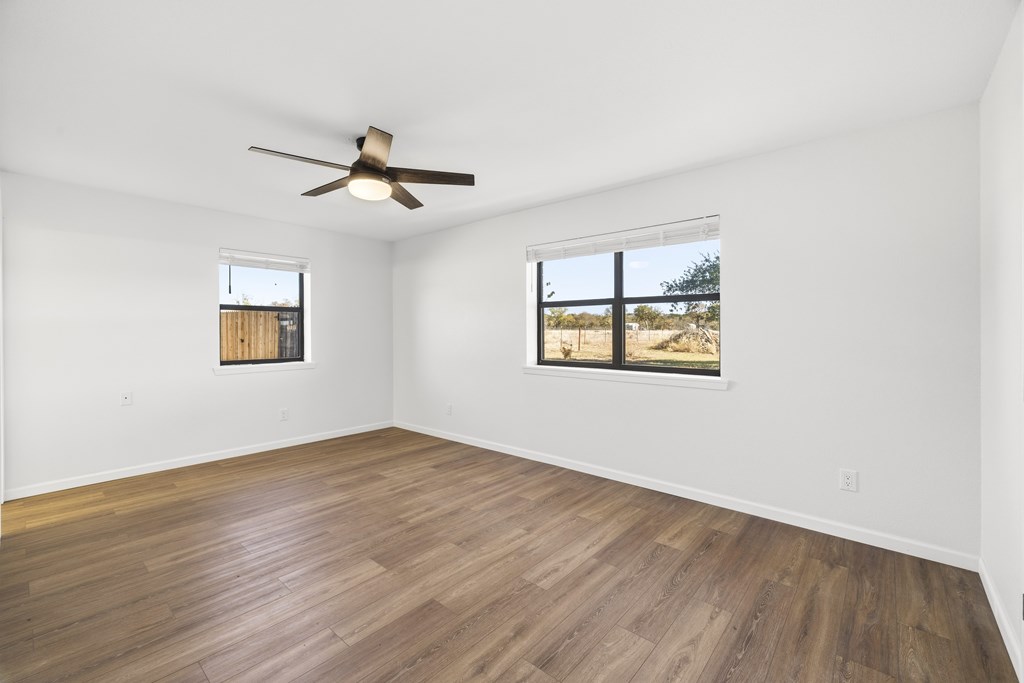 341 Stoneleigh Road Center Point, TX 78010 - Photo 12 of 26