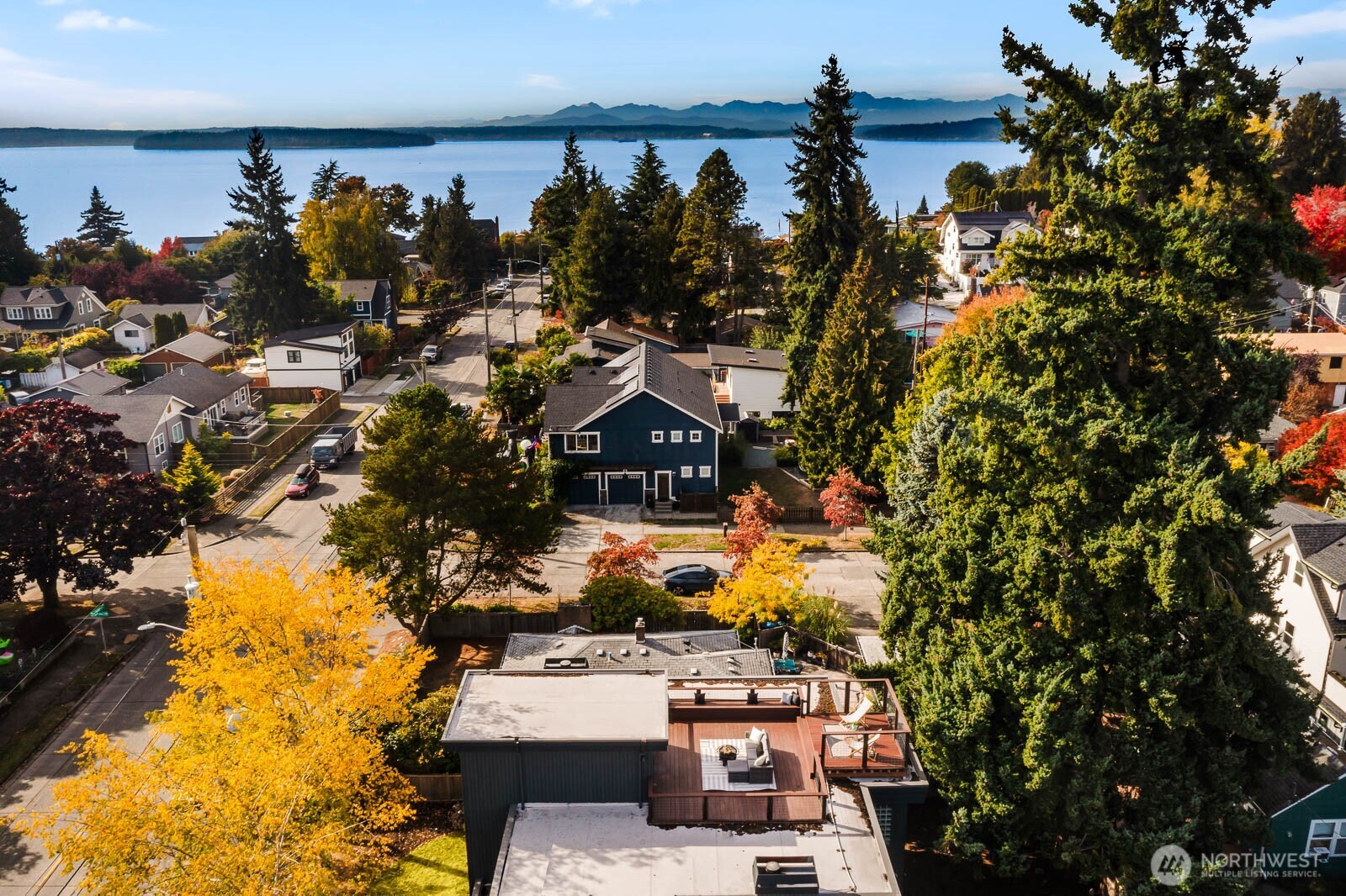 4922 Southwest Hudson Street Seattle, WA 98116 - Photo 33 of 37