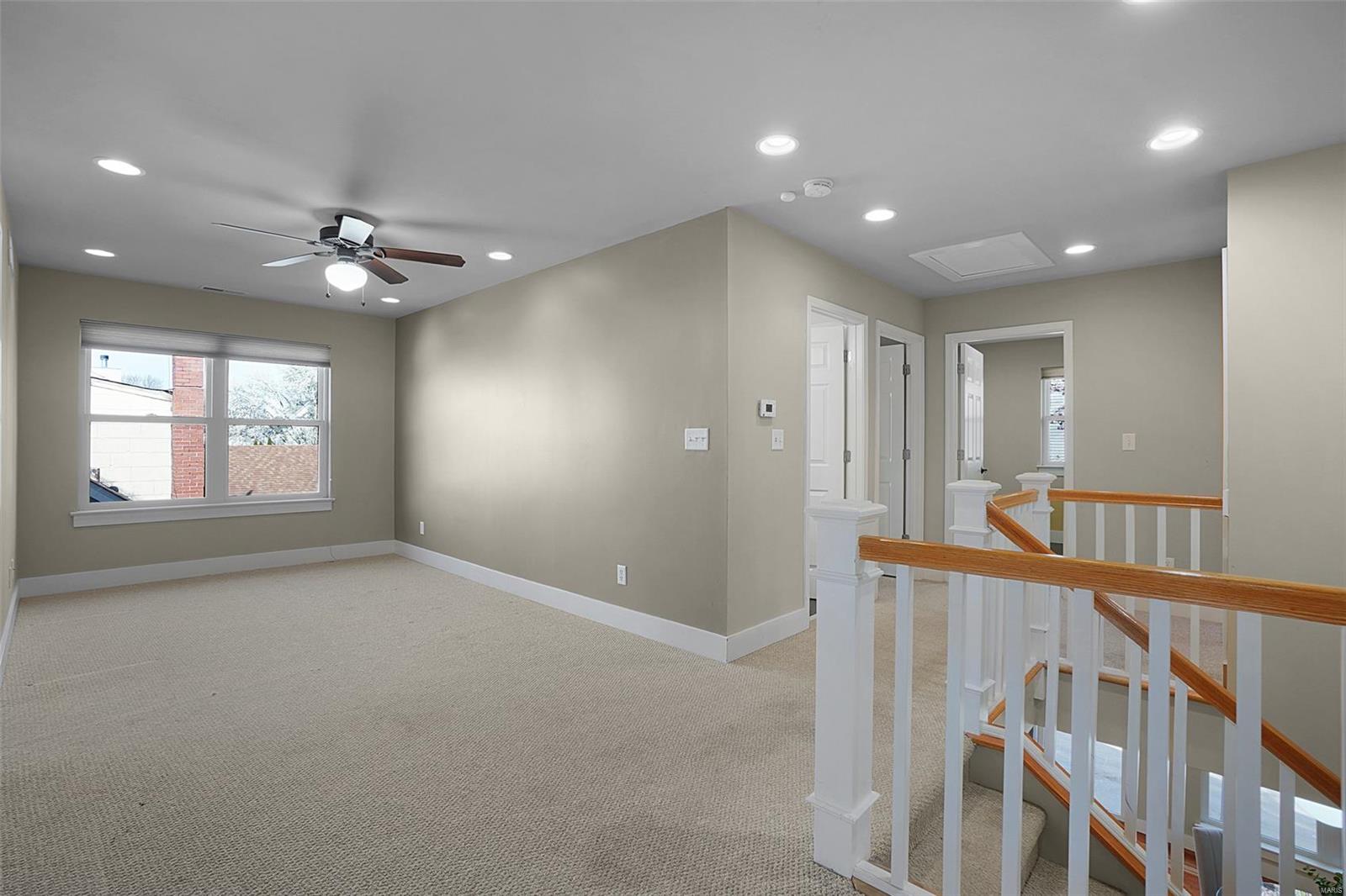 10313 Cable Avenue St. Louis, MO 63131 - Photo 14 of 38