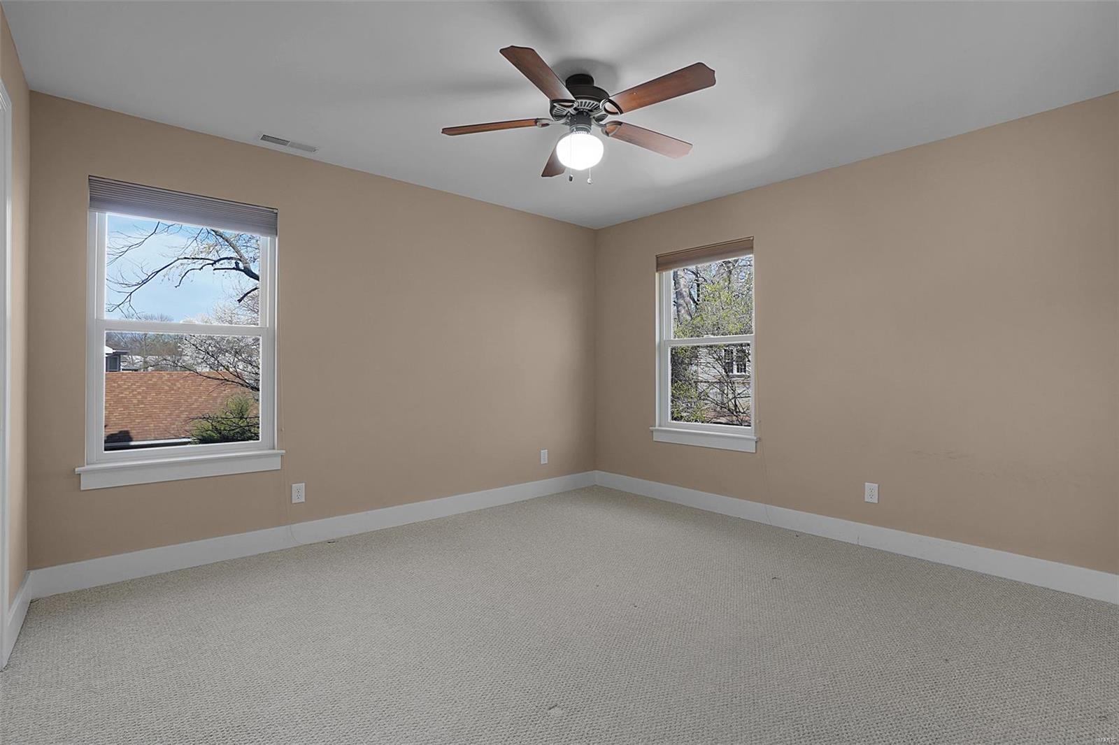 10313 Cable Avenue St. Louis, MO 63131 - Photo 19 of 38