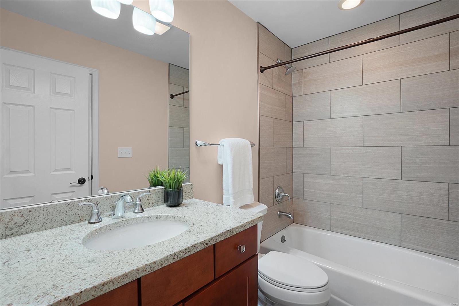 10313 Cable Avenue St. Louis, MO 63131 - Photo 20 of 38