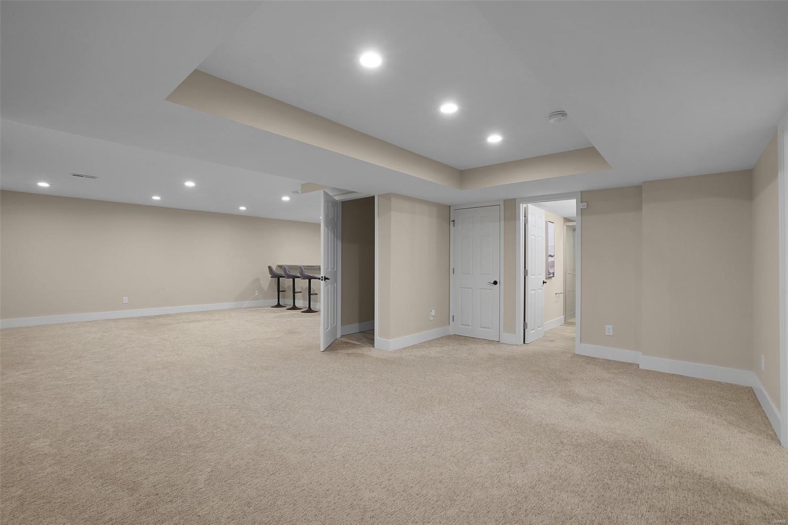 10313 Cable Avenue St. Louis, MO 63131 - Photo 29 of 38