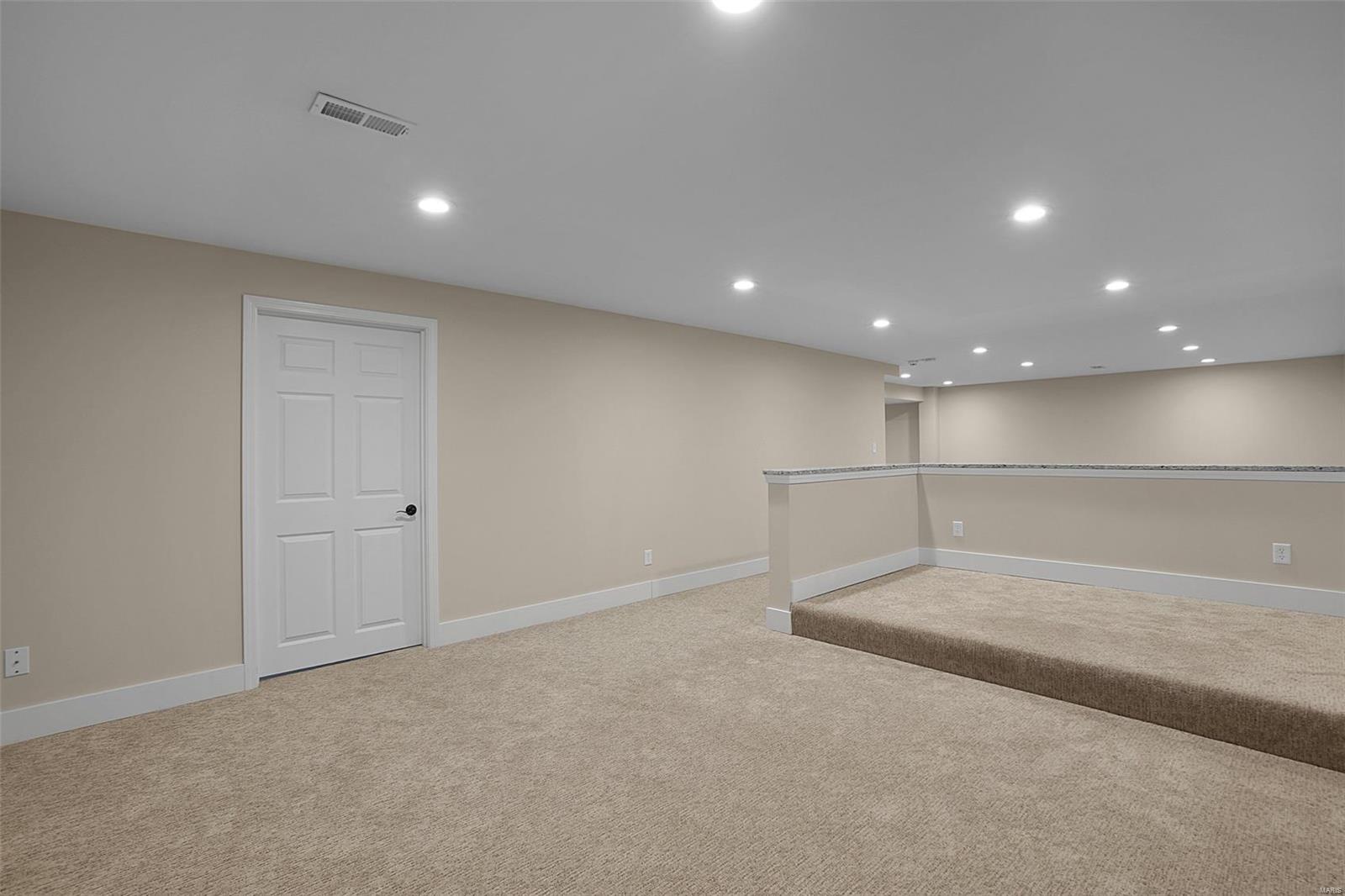 10313 Cable Avenue St. Louis, MO 63131 - Photo 31 of 38