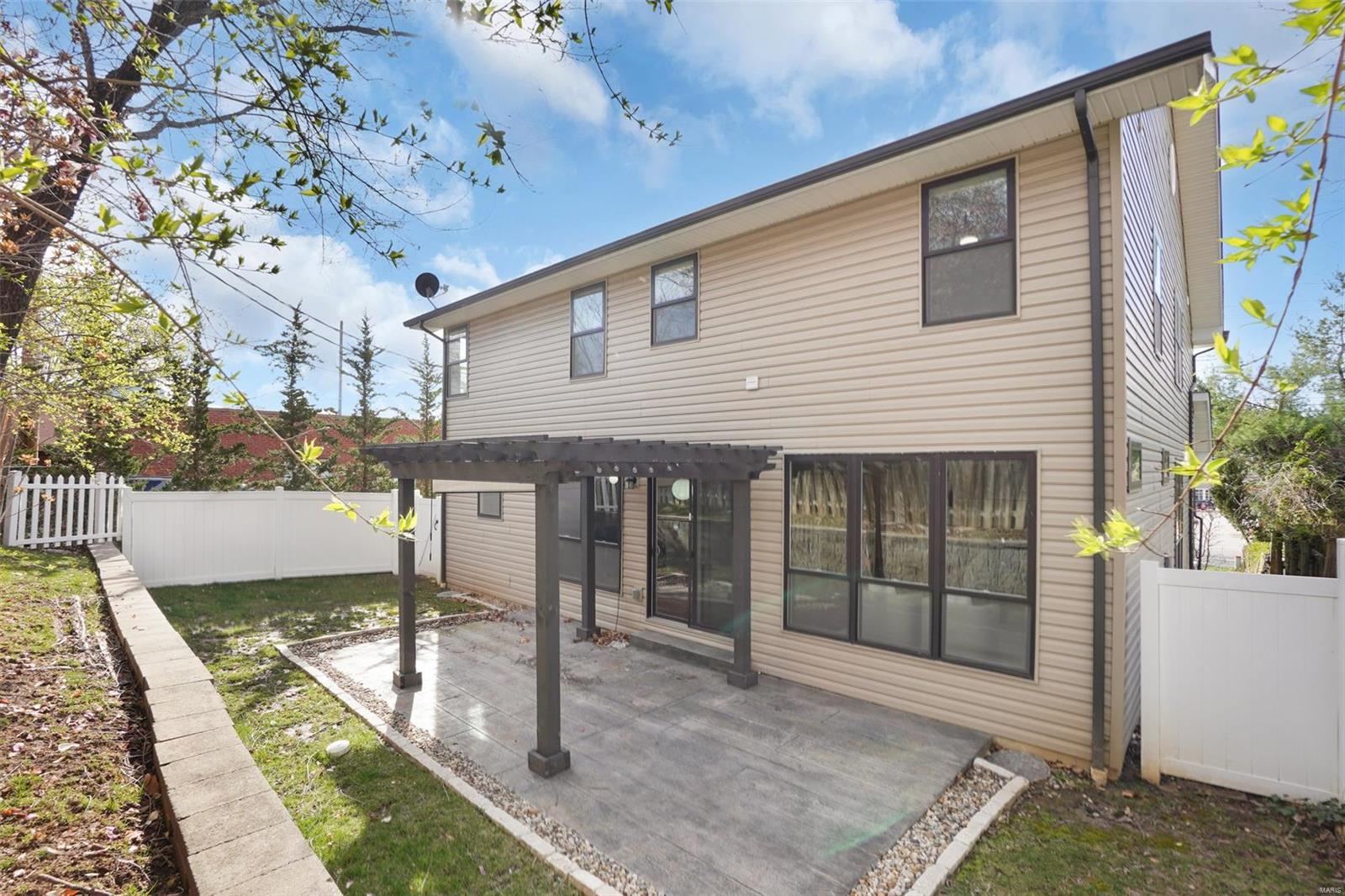 10313 Cable Avenue St. Louis, MO 63131 - Photo 35 of 38