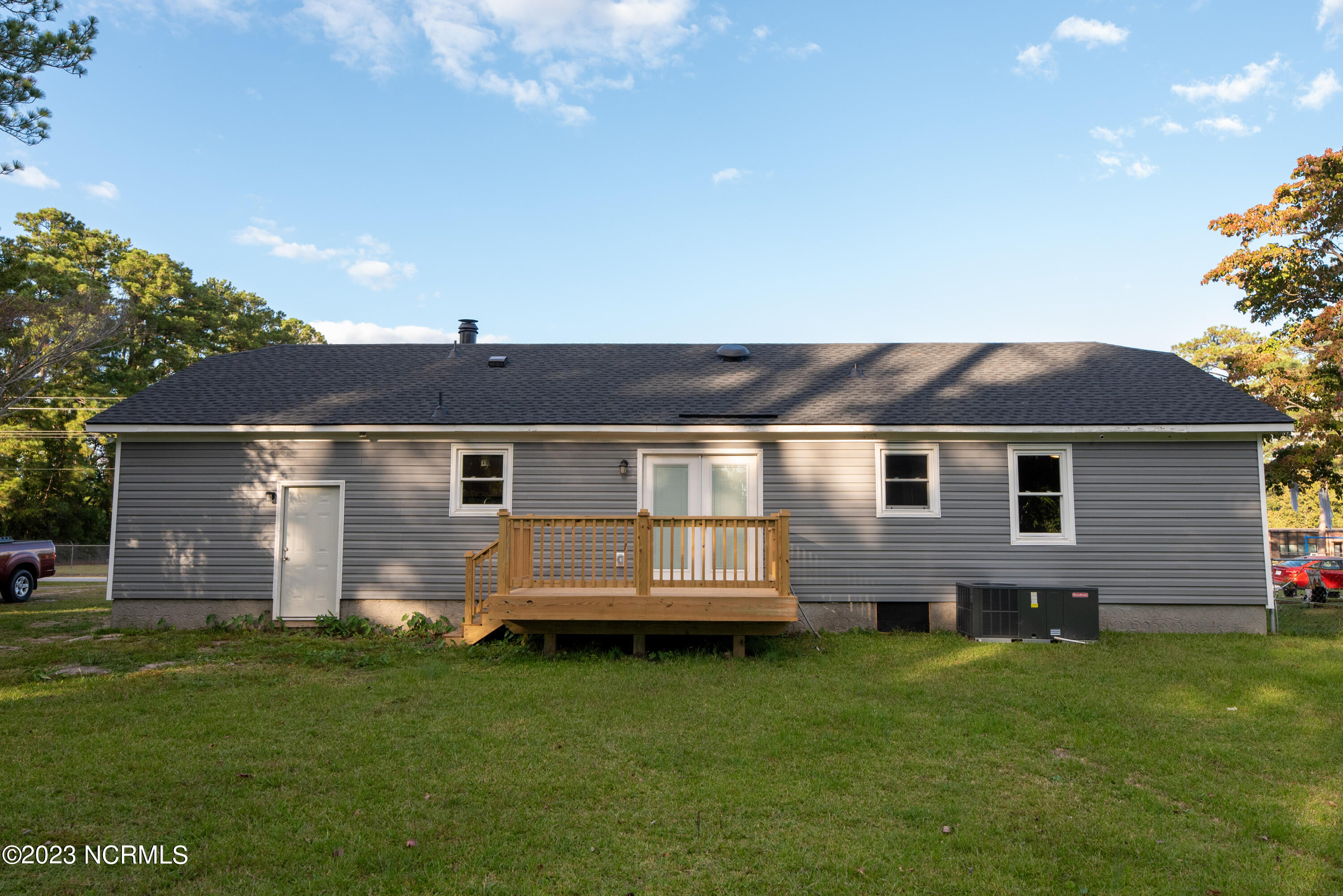 106 Manchester Road Havelock, NC 28532 - Photo 20 of 20 106 Manchester-4