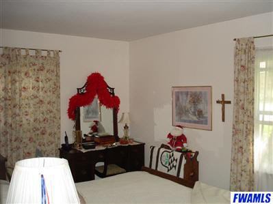 1119 Tulip Tree Road Fort Wayne, IN 46825 - Photo 4 of 4 Gallery Image 4