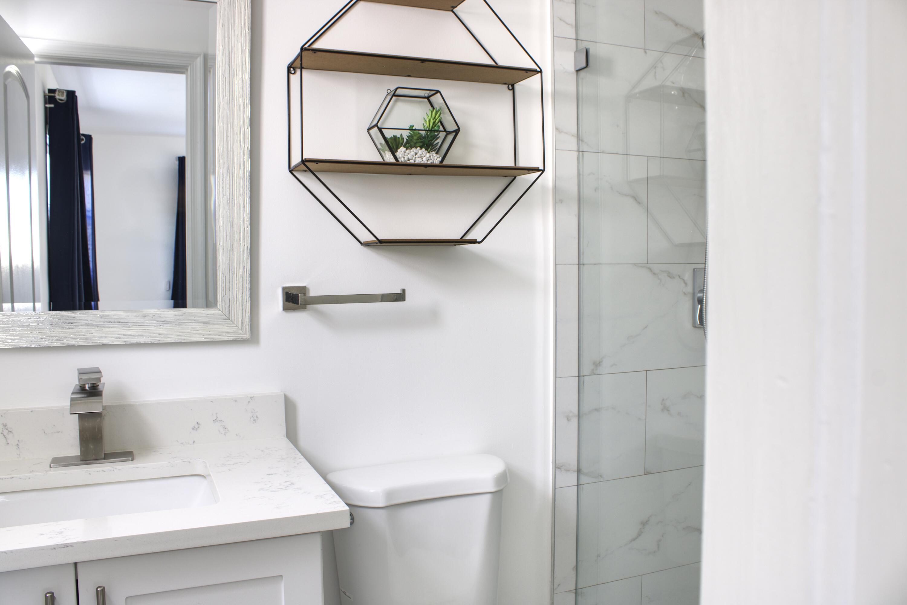 517 Northwest 52nd Street Boca Raton, FL 33487 - Photo 10 of 18 Primary bathroom.