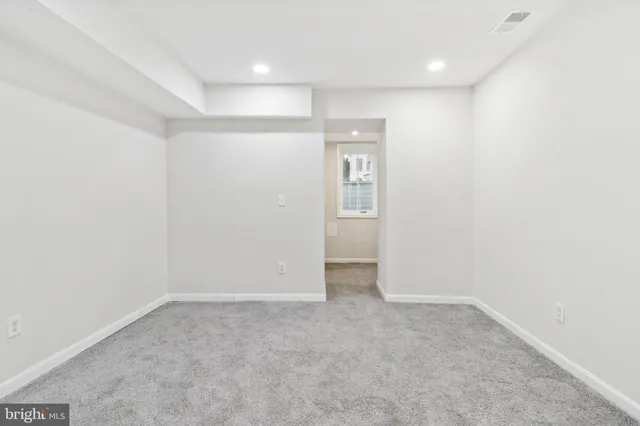 $250,000 | 4033 Park Heights Avenue, Baltimore, MD 21215