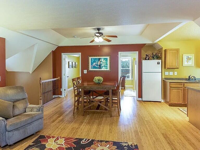 3518 East Long Lake Road Harrison, MI 48625 - Photo 44 of 97 Guest House Living Room (2)