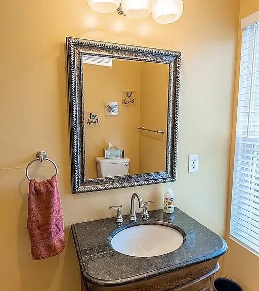 3518 East Long Lake Road Harrison, MI 48625 - Photo 49 of 97 Guest House Bathroom