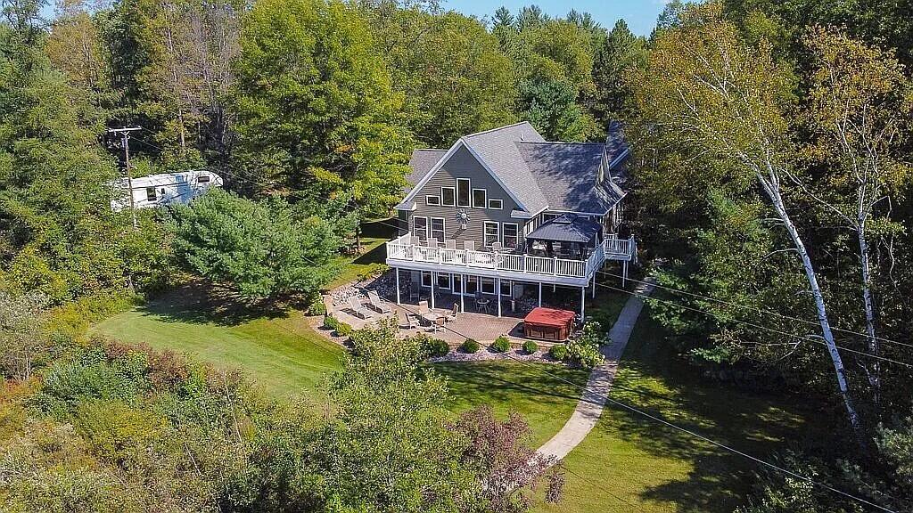 3518 East Long Lake Road Harrison, MI 48625 - Photo 62 of 97 Aerial of House