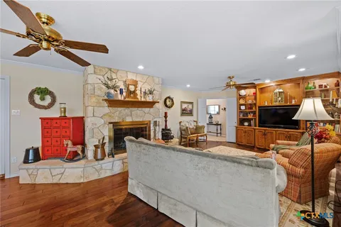 $419,900 | 2010 North Beal Street, Belton, TX 76513