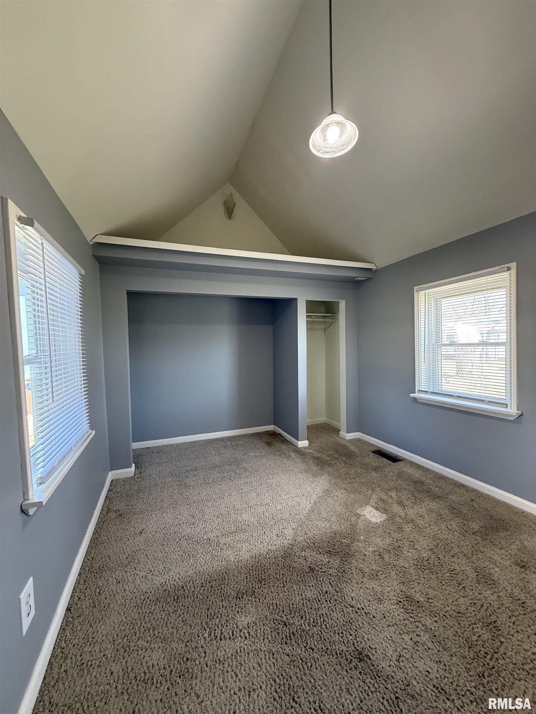 902 East Pierce Street Macomb, IL 61455 - Photo 13 of 21