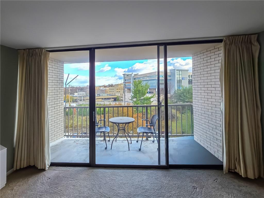 1160 Bower Hill Road, Unit 700C Pittsburgh, PA 15243 - Photo 26 of 35 a view of room with floor to ceiling windows