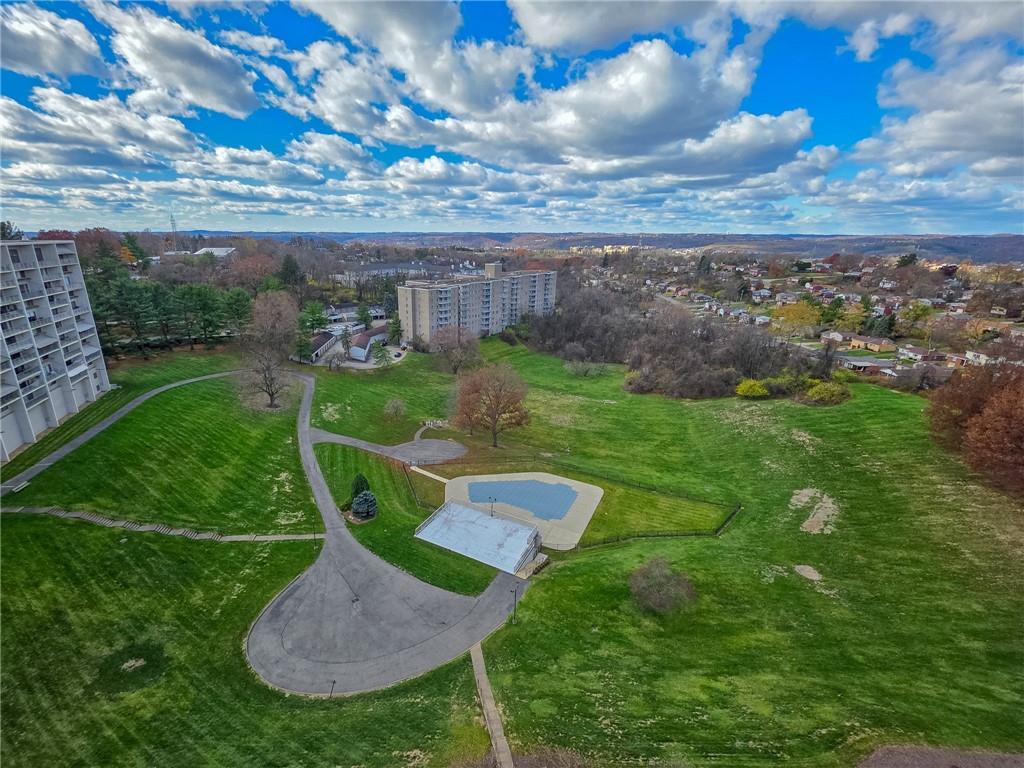 1160 Bower Hill Road, Unit 700C Pittsburgh, PA 15243 - Photo 33 of 35 a view of a garden with a slide