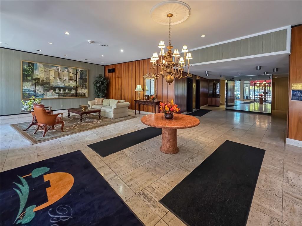 1160 Bower Hill Road, Unit 700C Pittsburgh, PA 15243 - Photo 4 of 35 a living room with dining table and couches