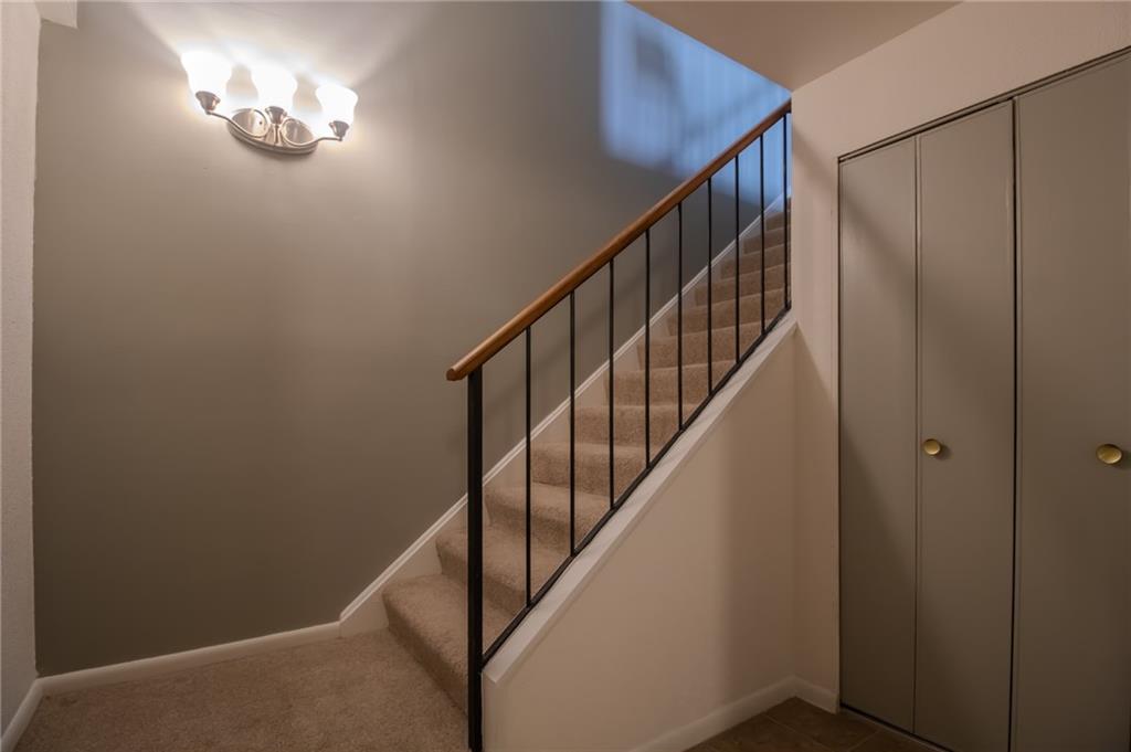 1160 Bower Hill Road, Unit 700C Pittsburgh, PA 15243 - Photo 10 of 35 a view of entryway