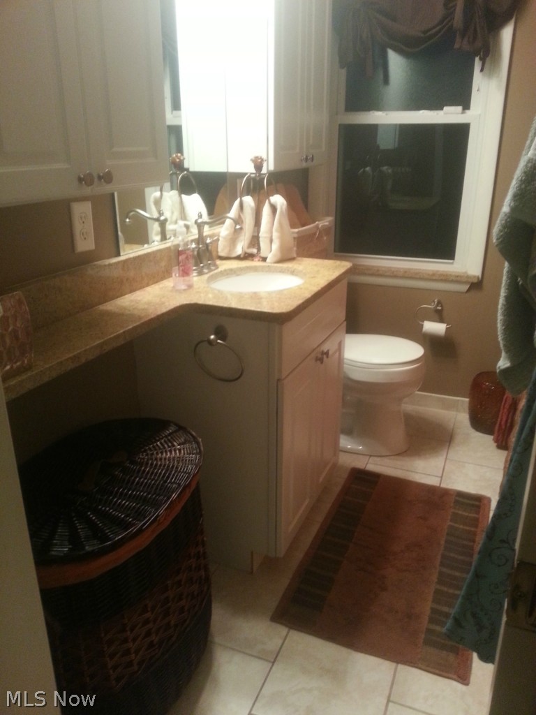 2543 Burnham Road Akron, OH 44333 - Photo 8 of 15 Gallery Image 8