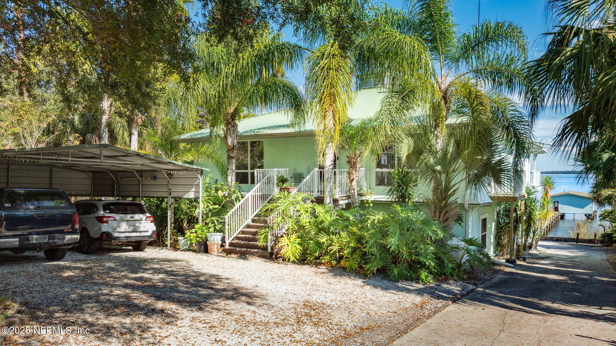 259 South Prospect Street Crescent City, FL 32112 - Photo 2 of 63 a view of a car park in front of a house