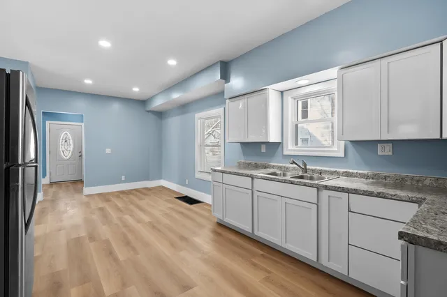 $184,900 | 901 Clarence Street, Kalamazoo, MI 49001