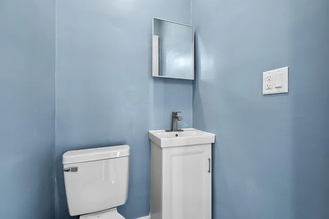 $184,900 | 901 Clarence Street, Kalamazoo, MI 49001