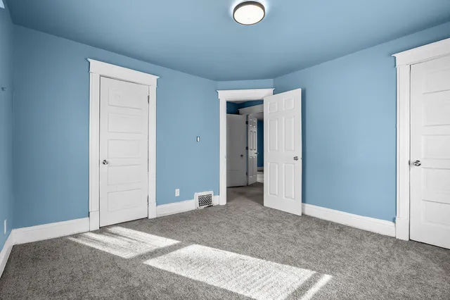 $184,900 | 901 Clarence Street, Kalamazoo, MI 49001