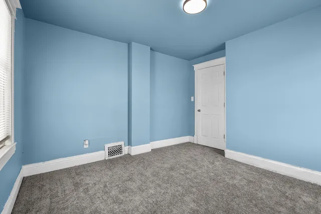 $184,900 | 901 Clarence Street, Kalamazoo, MI 49001