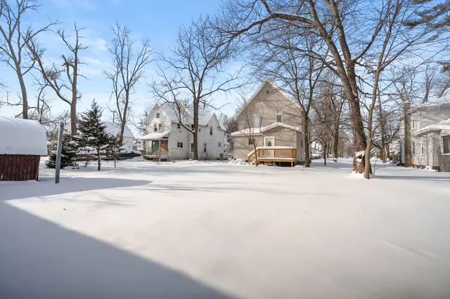 $184,900 | 901 Clarence Street, Kalamazoo, MI 49001