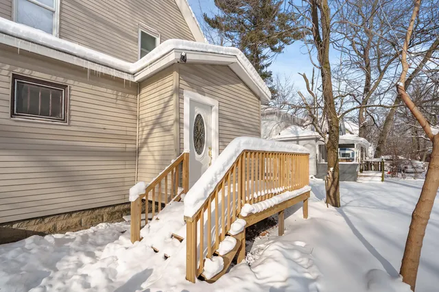 $184,900 | 901 Clarence Street, Kalamazoo, MI 49001