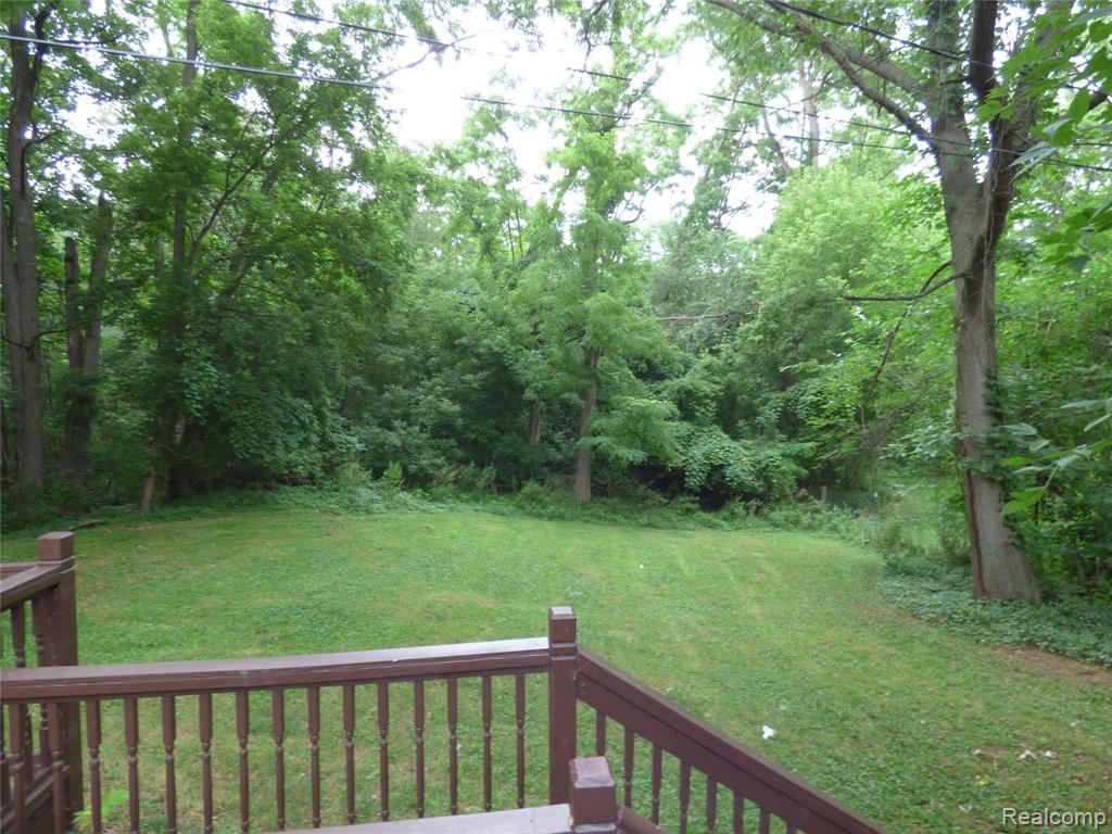 6120 Commerce Road West Bloomfield, MI 48324 - Photo 22 of 28